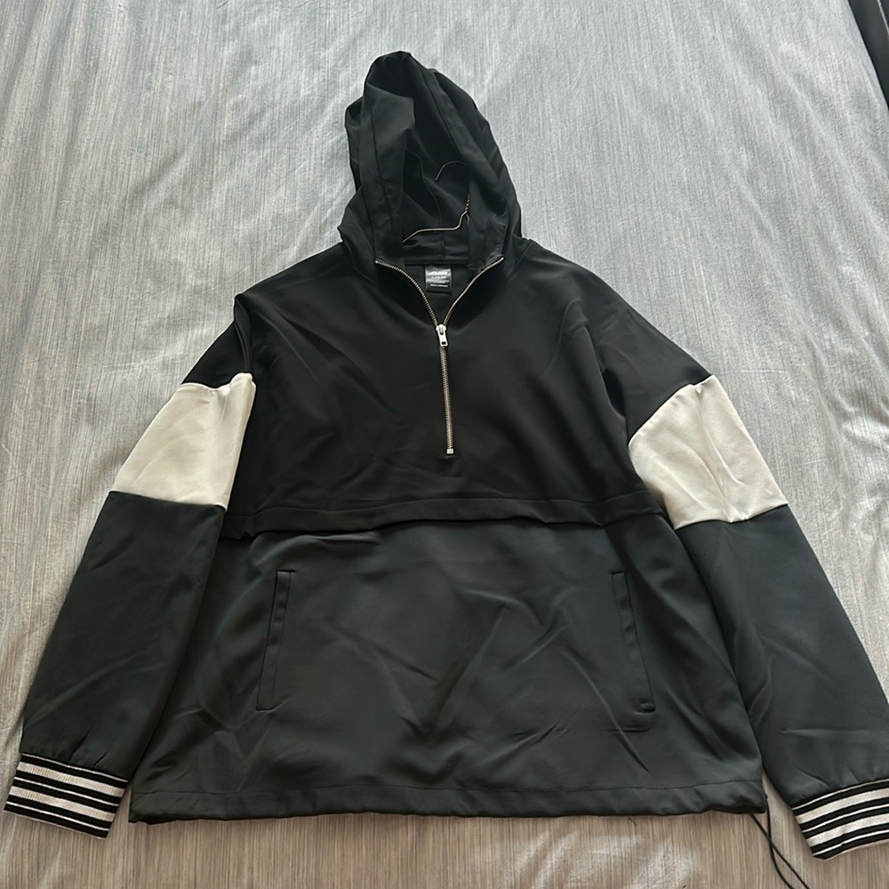 Women’s Athletic Top